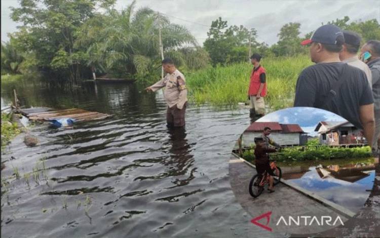 Dua Orang Meninggal Dampak Banjir Palangka Raya