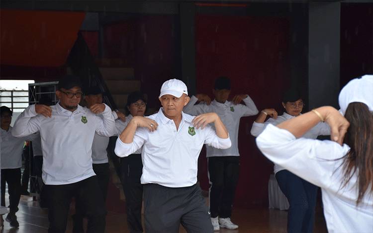 Senam Bersama Sambut dan Meriahkan Hari Jadi ke 218 Kapuas