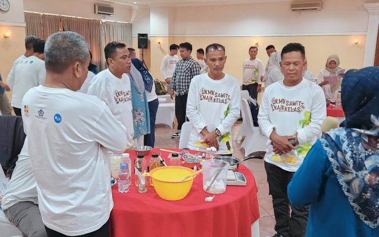 BPDPKS Gelar Workshop Pengembangan Produk Kerajinan Batik