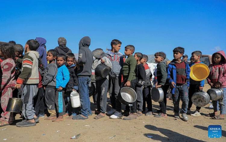 7 Warga Palestina Tewas Ditembak Israel Saat Antre Bantuan