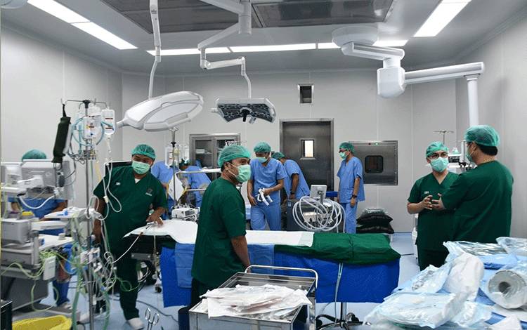 RSUD Doris Sylvanus Lakukan Bedah Jantung Terbuka Bersama Tim RSJPD Harapan Kita