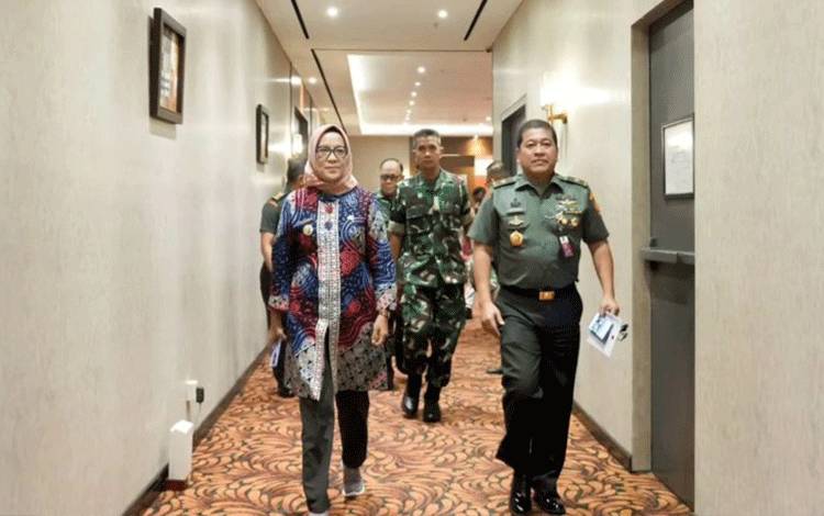Pj Wali Kota Palangka Raya Minta Dukungan Kemenhan Tingkatkan Bela Negara di Lingkup Pendidikan