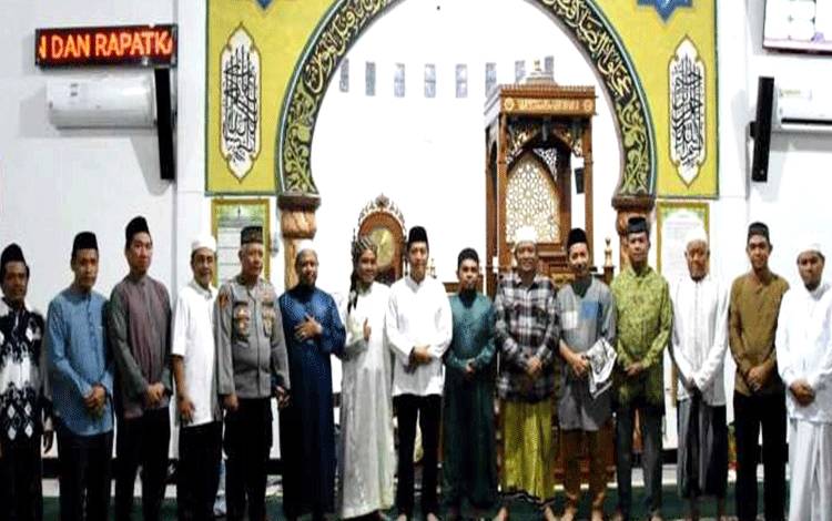 Hari ke ke 2 Safari Ramadan, Pj Bupati Barut ke Desa Bukit Sawit