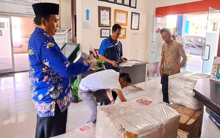 Disarpustaka Kapuas Tambah Ribuan Buku