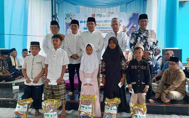 Syukuran Raih Golden Trophy, Perumdam Tirta Arut Gelar Buka Bersama dan Santuni Anak Yatim