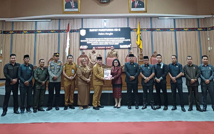 Bupati Kotim Sampaikan LKPJ 2023