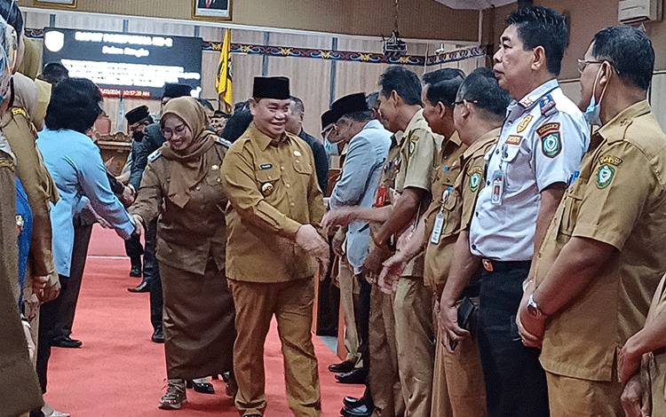 Pemkab Kotim Terima Predikat BB dari Kemenpan-RB