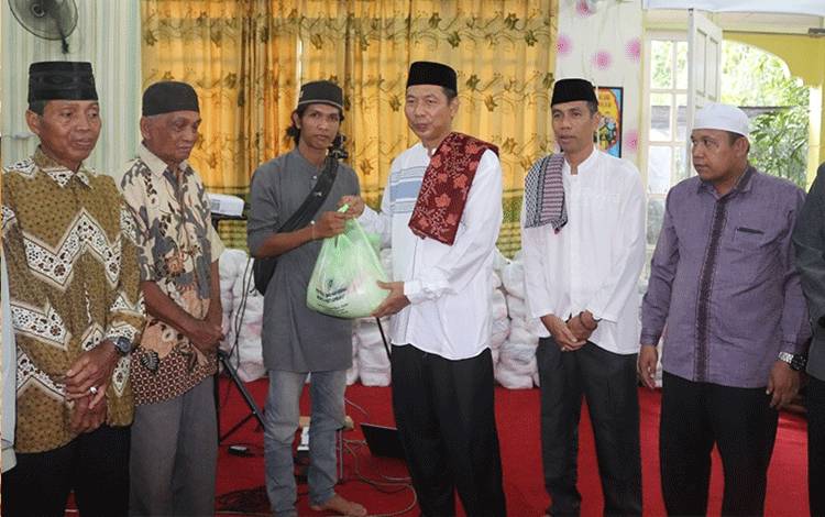 Dukung Festival Ramadan 1445 H, Kemenag Kapuas Salurkan Ratusan Paket Sembako