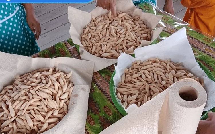 Amplang Ikan Baung Pilihan Parsel Lebaran dari Palangka Raya