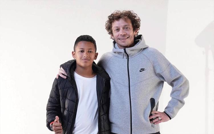Qarrar Firhand Dapat Dorongan Semangat Setelah Bertemu Valentino Rossi