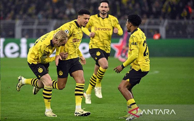 Dortmund Pecundangi Muenchen 2-0 di Allianz Arena