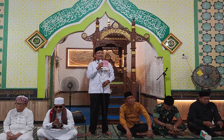 Pj Bupati Seruyan Safari Ramadan di Simpang Bangkal Seruyan Raya