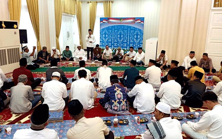 Pemkab Barito Utara Buka Puasa Bersama dengan Unsur FKPD dan ASN