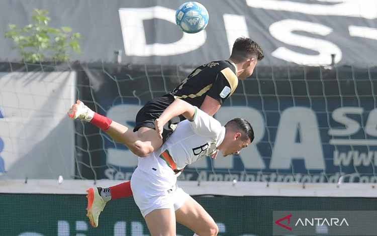 Jay Idzes Main Penuh saat Venezia Imbangi Atalanta 0-0