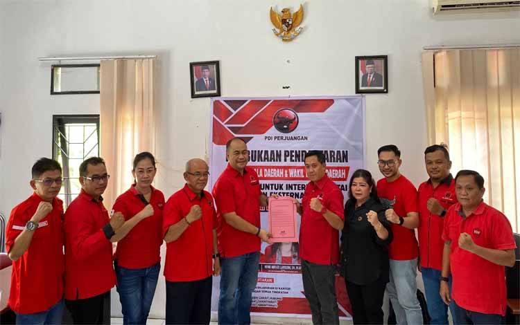 Sigit Widodo Daftar ke PDIP untuk Maju sebagai Calon Wakil Wali Kota