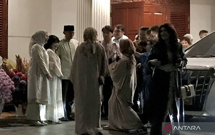 Sandiaga Manfaatkan Momen Idul Fitri Silaturahim ke Rumah Prabowo