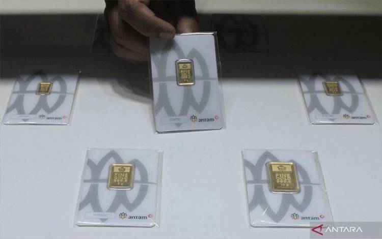 Harga Emas Antam dan Galeri24 Turun, UBS Naik di Pegadaian Sabtu ini