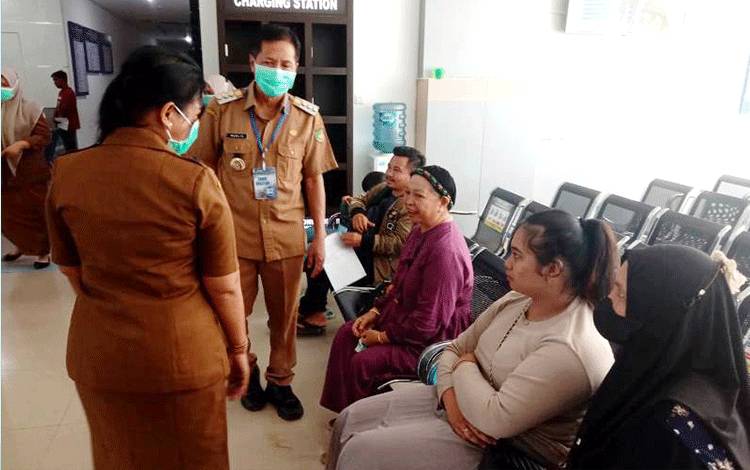 Pj Bupati dan Pj Sekda Sidak ke Dinas Pelayanan Publik