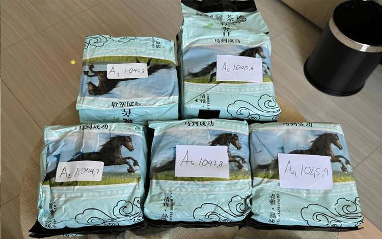 Petugas BC Soetta Amankan Penumpang Pembawa Sabu 5 Kg dan 1.841 Butir Ekstasi