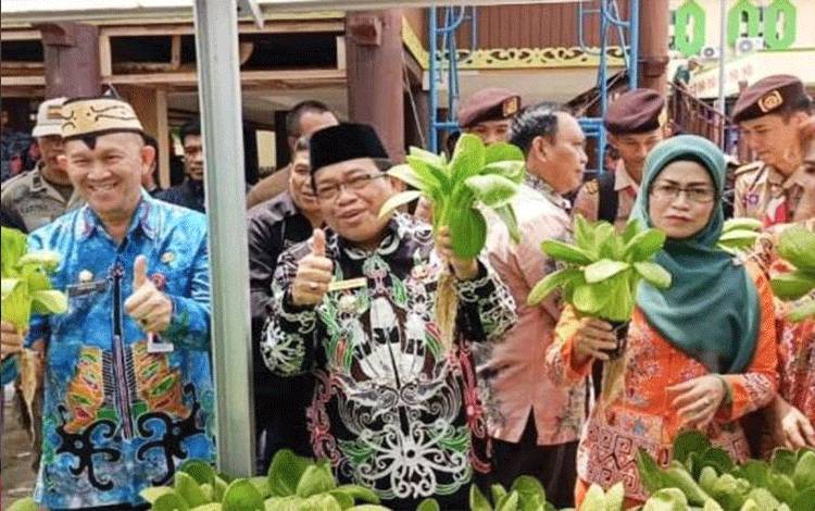 Disarpustaka Kapuas Budi Daya Sayuran dengan Metode Hidroponik
