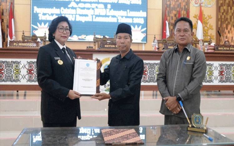 Dewan Sampaikan Catatan Strategis LKPJ Pemkab Lamandau