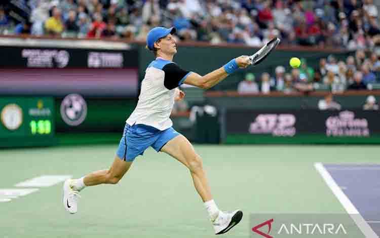 Sinner Tak Ingin Dibandingkan dengan Djokovic dan Alcaraz