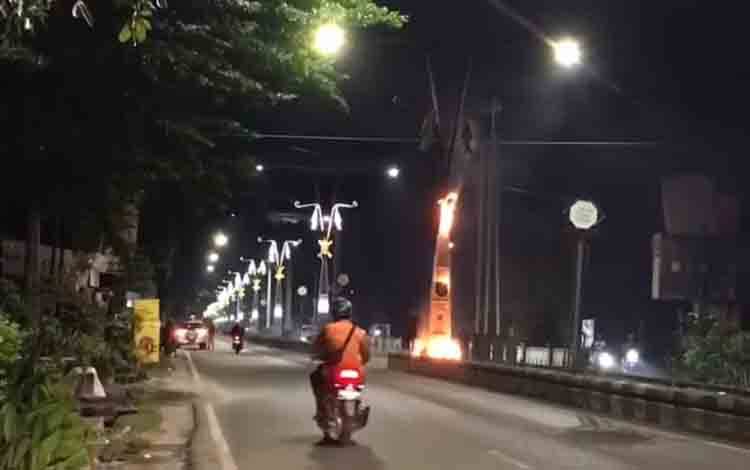 Dishub Kotim Jelaskan Penyebab PJU di Jalan Tjilik Riwut Terbakar