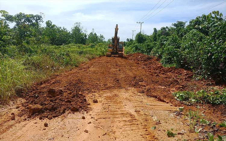 Anggota DPRD Barito Timur Rida Heriyani Apresiasi Program CSR Perusahaan Sawit PT KSL