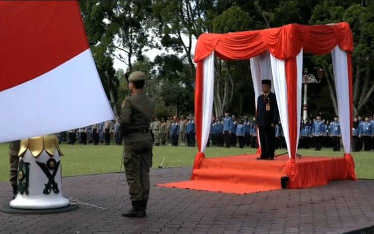 Pemkab Kobar Gelar Upacara Dalam Momen Peringatan Hari Otonomi Daerah XXVIII
