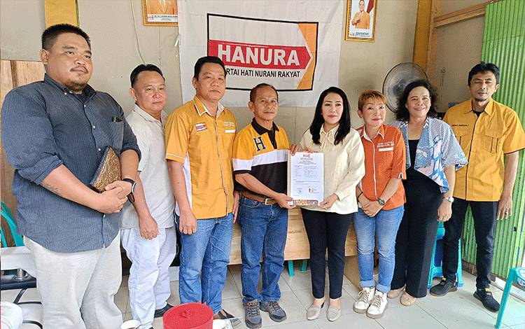 Istri Mantan Bupati Periode 2013-2023 Calonkan Diri Sebagai Bupati Barito Timur?
