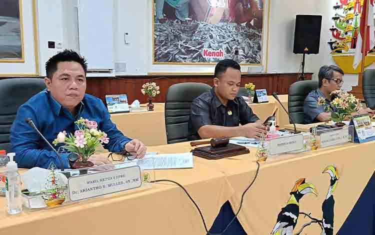 DPRD dan Pemda Mediasi Permasalahan Warga dengan Perusahaan