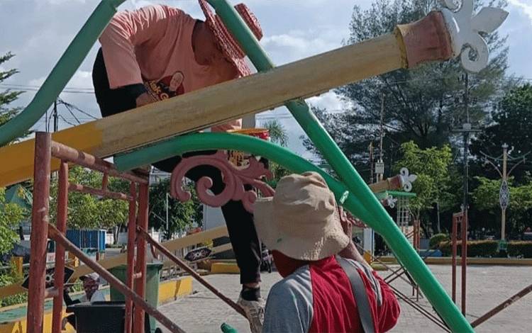 Pemko Palangka Raya Perbaharui Fasilitas Taman Pasuk Kameloh