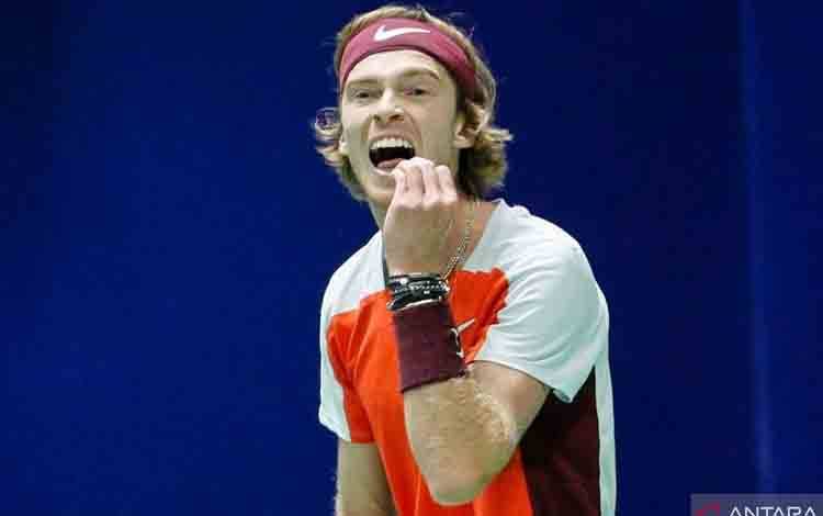 Rublev Berjuang Lawan Rasa Sakit untuk Rebut Gelar Madrid Open