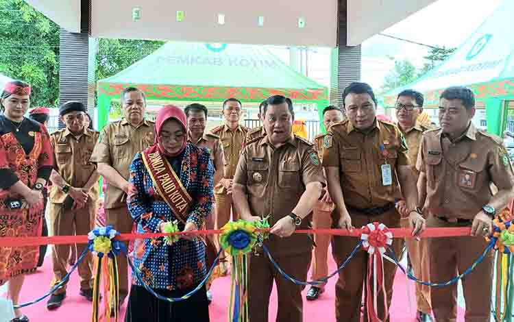 Bupati Kotim Resmikan Kantor Sekretariat Pokja Bunda PAUD