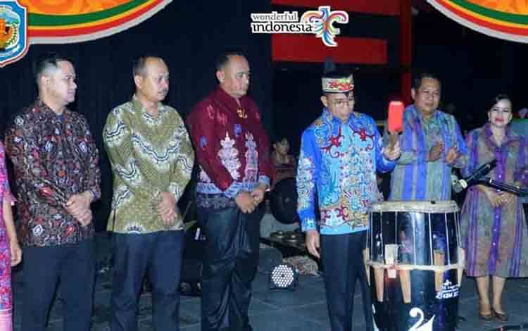 Tanah Siang Juara Umum Festival Tira Tangka Balang 2024