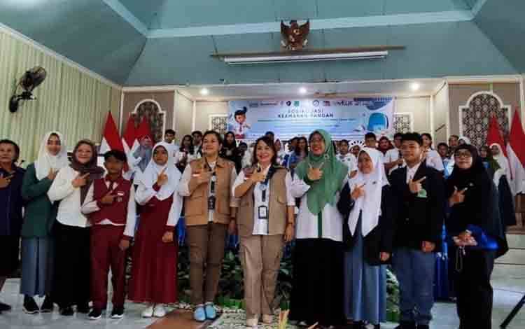 Peserta Didik MAN Kapuas Turut Berperan Tingkatkan Kesadaran Keamanan Pangan di Madrasah