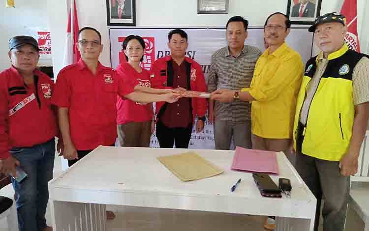 Terus Bangun Koalisi untuk Pilbup Barito Timur, Supriatna Mendaftar di PSI