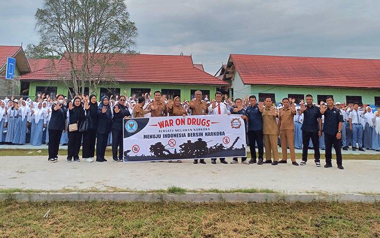 Kesbangpol Kotim Rencanakan SMKN 1 Sampit Menjadi Sekolah Bersinar