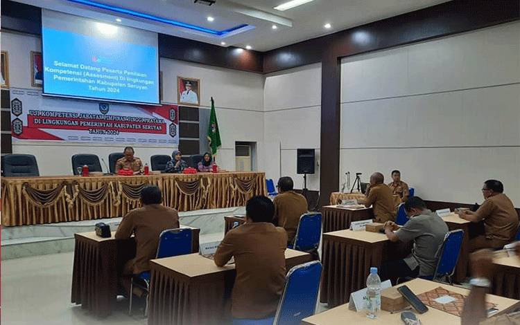 Pj Sekda Seruyan Buka Uji Kompetensi Jabatan Pimpinan Tinggi Pratama