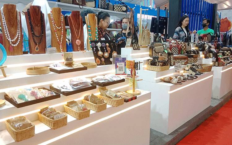 Produk dari 12 UMKM Dipamerkan BI di Kalteng Expo