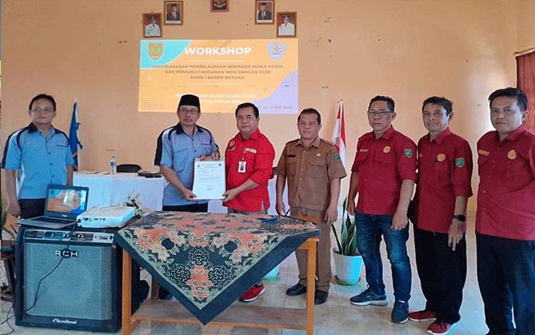 Dinas Pertanian Barito Timur Dukung Peningkatan Pendidikan di SMK