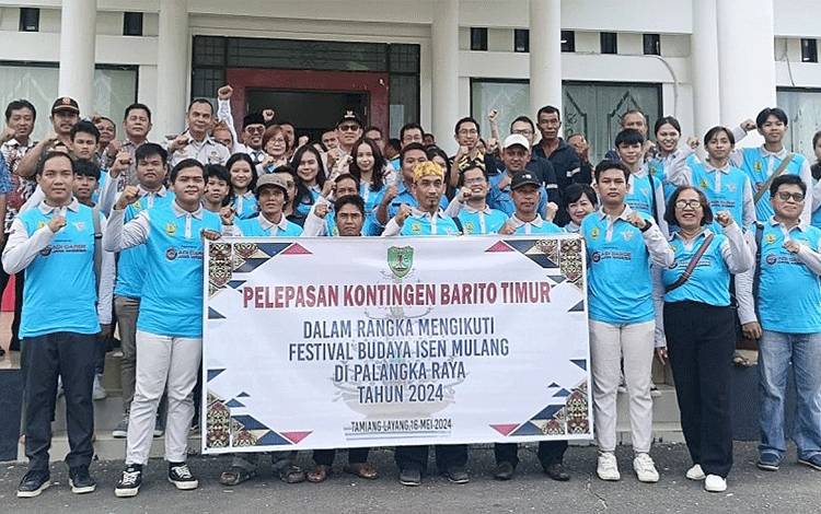 Kontingen Barito Timur Ikut Festival Budaya Isen Mulang