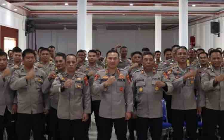Kapolres Kapuas Pimpin Anev Kinerja Bhabinkamtibmas