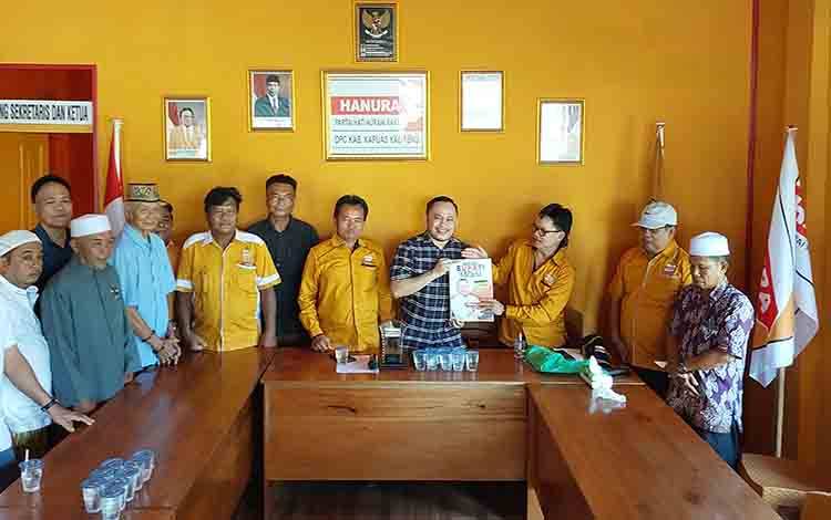 Alfian Mawardi Juga Daftar Sebagai Bakal Calon Bupati ke DPC Partai Hanura Kapuas