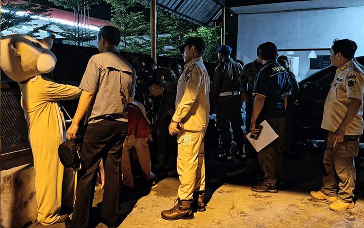 Patroli di Jalan Yos Sudarso, 4 Badut Diamankan Satpol PP Palangka Raya