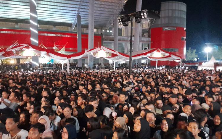 Ribuan Penonton Antusias Saksikan Malam Pembukaan FBIM dan Festival Kuliner Nusantara