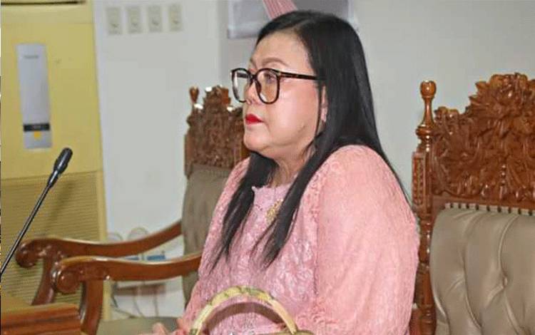 Anggota DPRD Pulang Pisau Minta Bijak Menggunakan Media Sosial agar Tidak Berurusan dengan Hukum