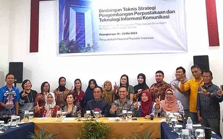 Pengelola Perpusdes di Bartim Ikut Bimtek Strategi Pengembangan Perpustakaan Berbasis TIK