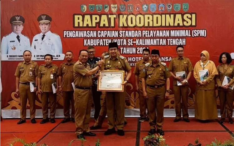 Pemkab Kobar Raih Penghargaan SPM Tertinggi se Kalteng, Komitmen Tingkatkan Pelayanan