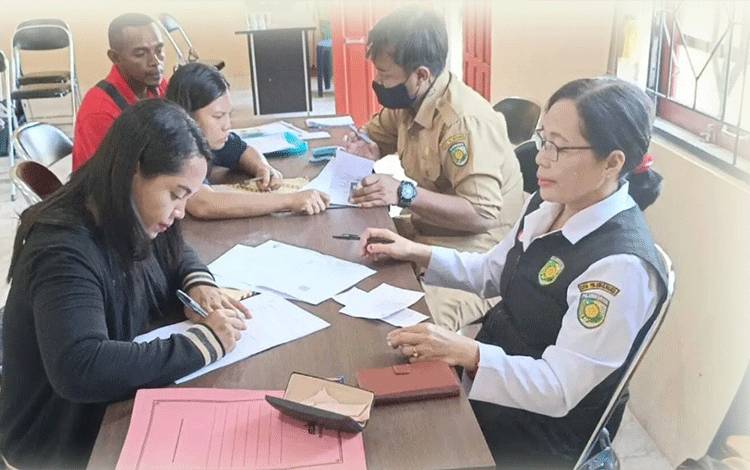 Dinas Dukcapil Palangka Raya Beri Kemudahan Pencatatan Akte Perkawinan